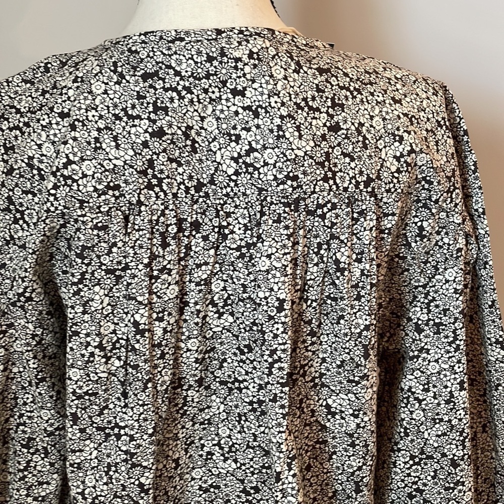 NWT Universal Thread SZ L Women's Balloon Long Sleeve Popover Blouse - Picture 11 of 15